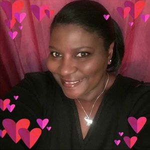 Meet your Posher, Cassandra